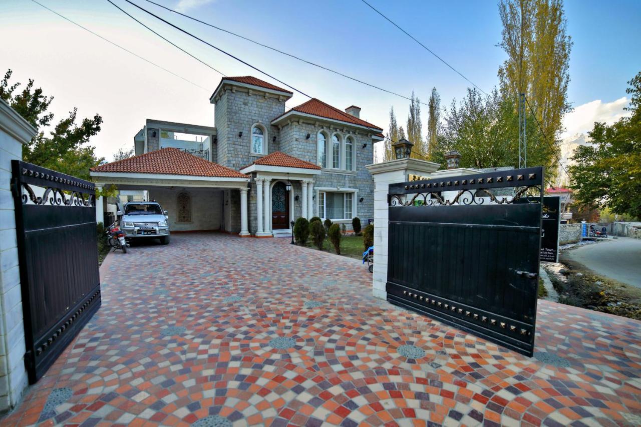 Arish Luxury Suites Скарду Екстер'єр фото