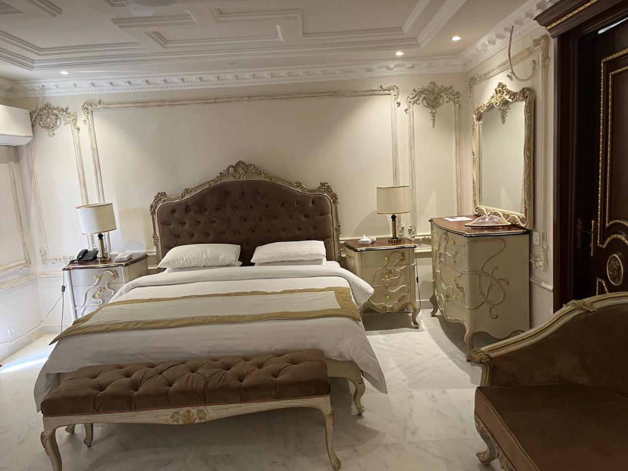 Arish Luxury Suites Скарду Екстер'єр фото